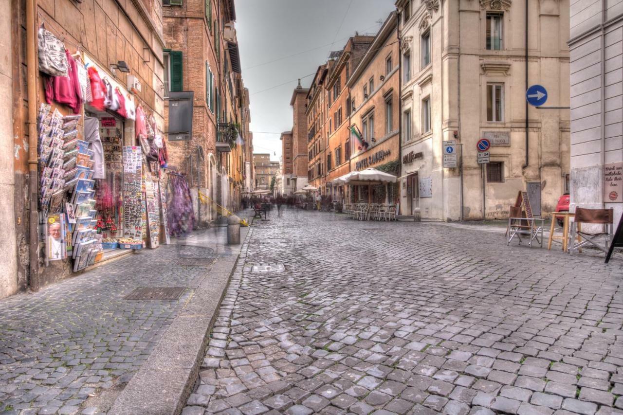 Few Steps From St Peter Bed & Breakfast