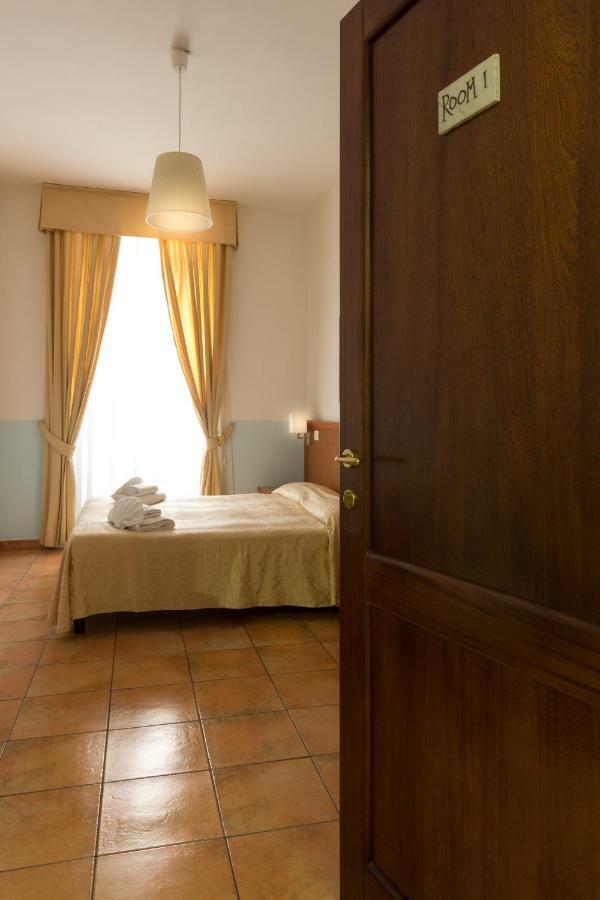 Bed & Breakfast Few Steps From St Peter Rome