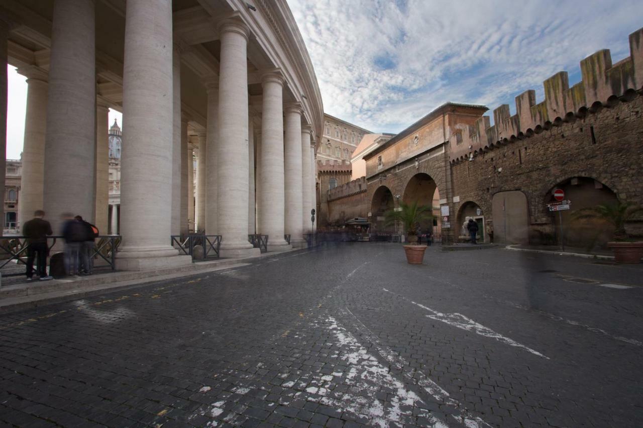 Few Steps From St Peter *