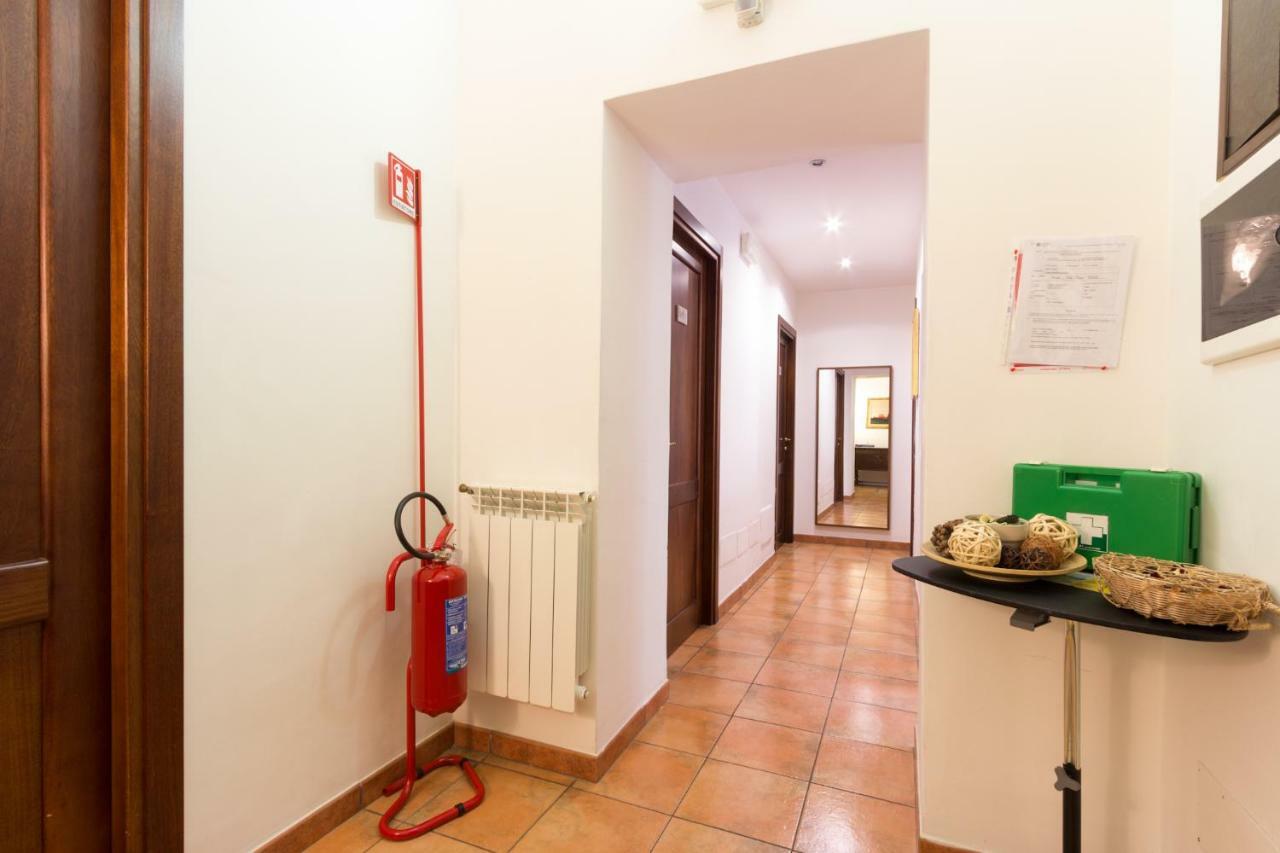 Few Steps From St Peter Bed & Breakfast